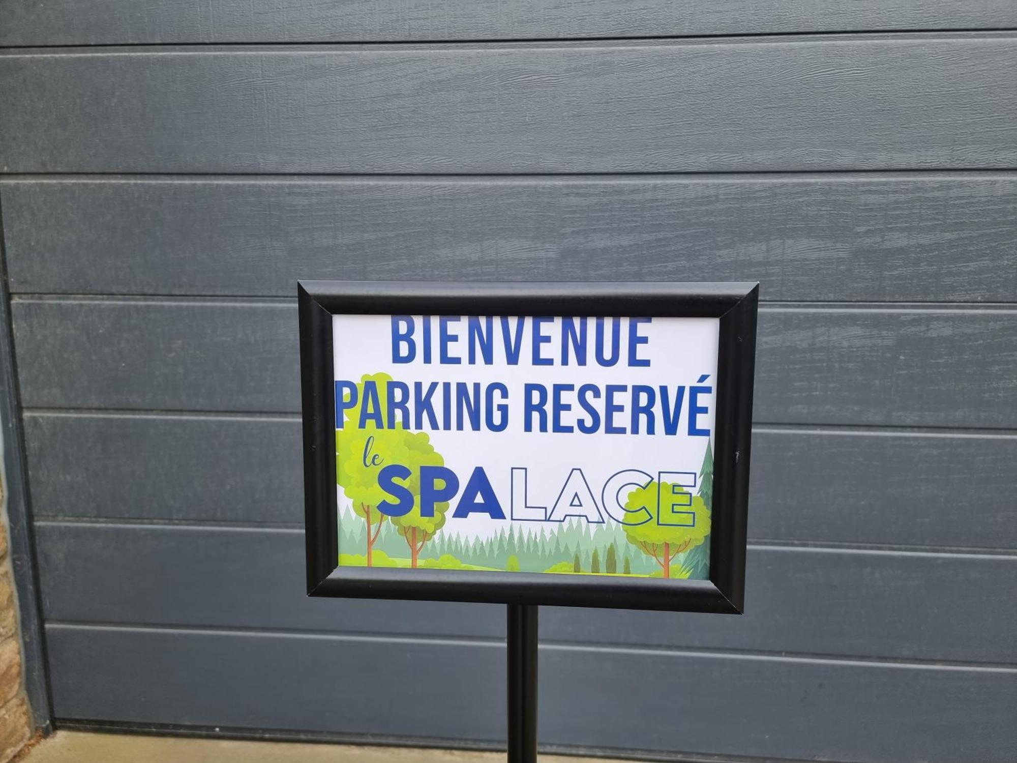 Le Spalace 외부 사진